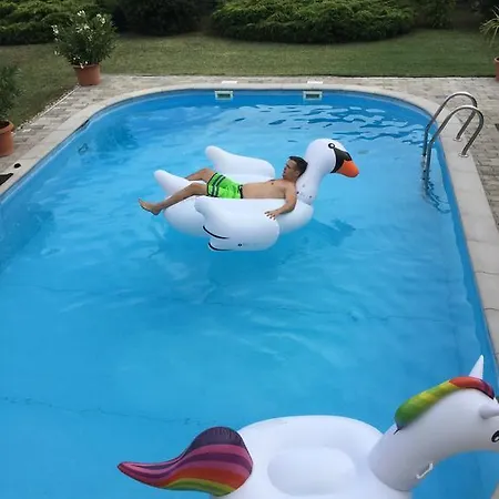 Cyrano Vendeghaz Gæstehus 3*