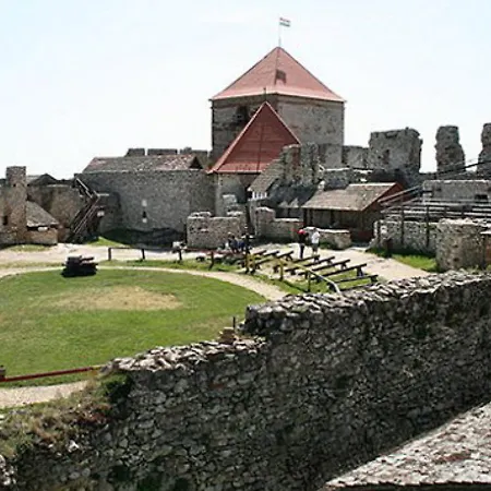 Cyrano Vendeghaz Vonyarcvashegy