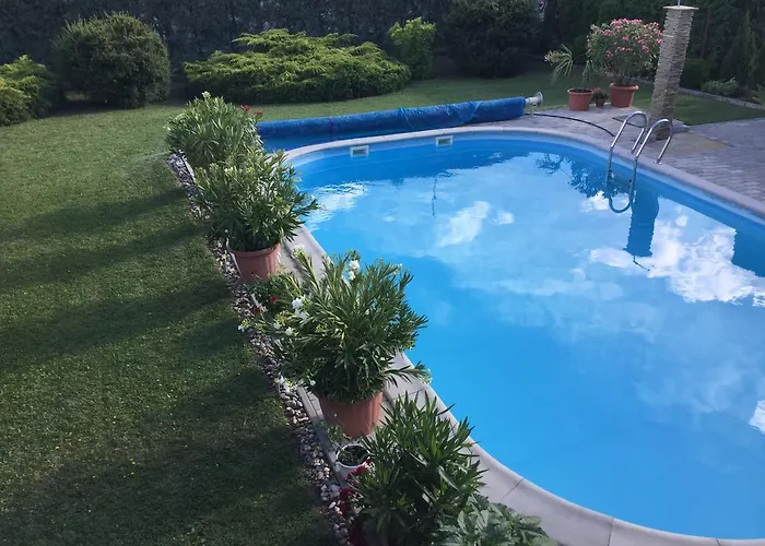 Guest house Cyrano Vendeghaz