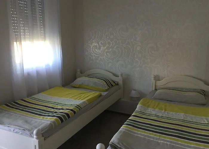 Cyrano Vendeghaz Vonyarcvashegy