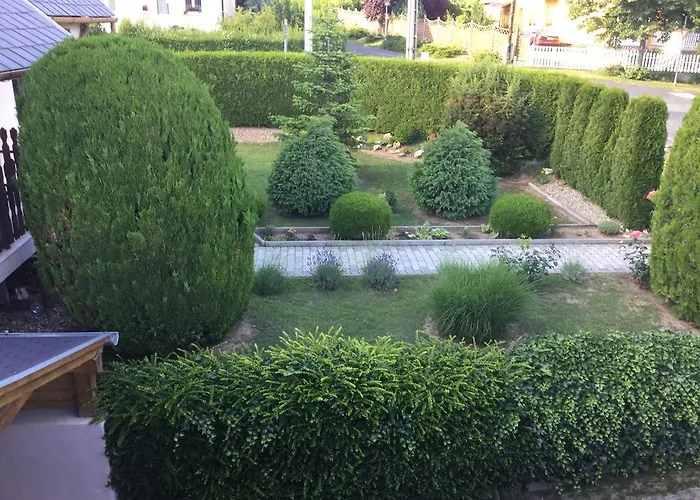 Cyrano Vendeghaz Guest house Vonyarcvashegy