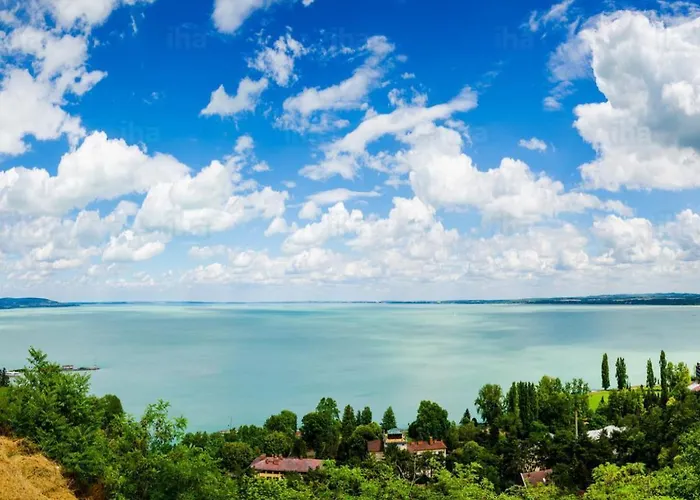 Guest house Cyrano Vendeghaz Vonyarcvashegy