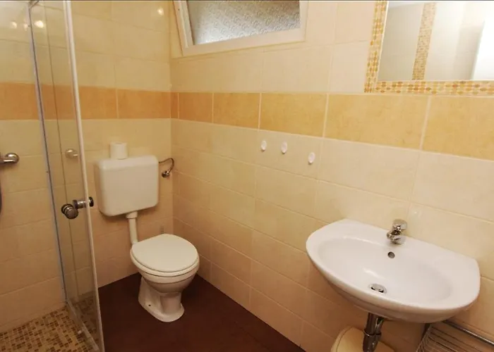 Guest house Cyrano Vendeghaz Vonyarcvashegy