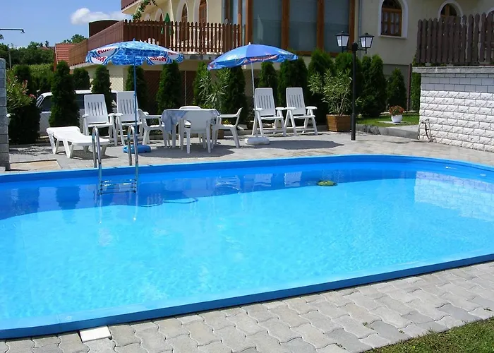 Guest house Cyrano Vendeghaz 3*